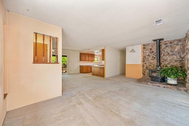610 Clipper Heights Pl, Auburn, CA 95603