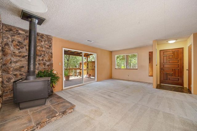 610 Clipper Heights Pl, Auburn, CA 95603