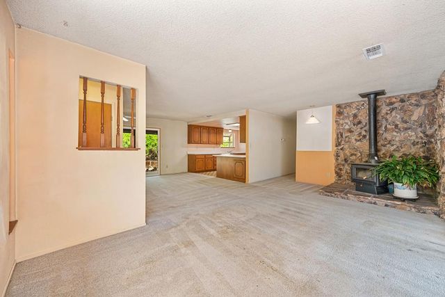 610 Clipper Heights Pl, Auburn, CA 95603