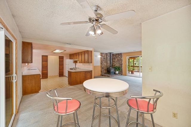 610 Clipper Heights Pl, Auburn, CA 95603