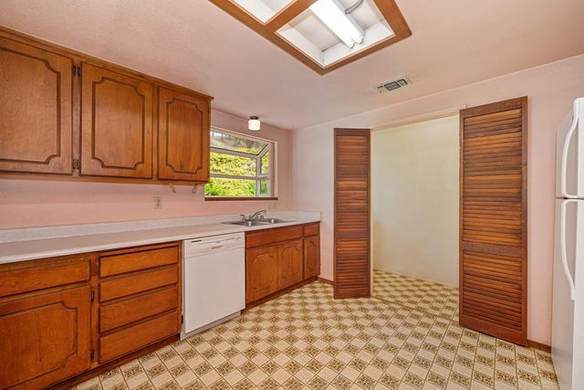 610 Clipper Heights Pl, Auburn, CA 95603