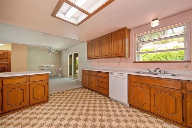 610 Clipper Heights Pl, Auburn, CA 95603