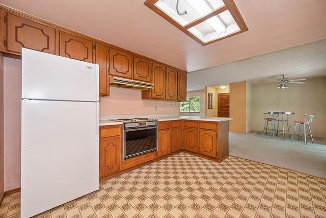 610 Clipper Heights Pl, Auburn, CA 95603