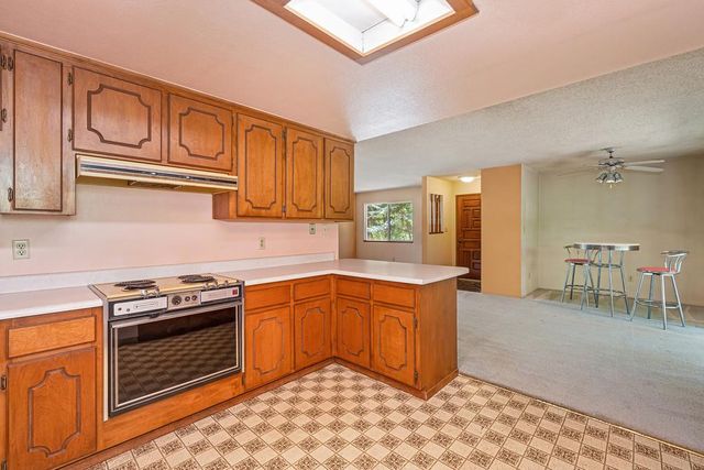 610 Clipper Heights Pl, Auburn, CA 95603