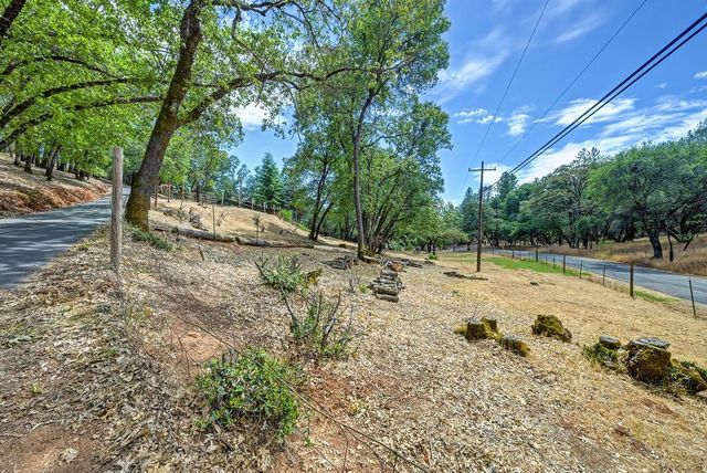610 Clipper Heights Pl, Auburn, CA 95603