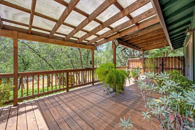 610 Clipper Heights Pl, Auburn, CA 95603