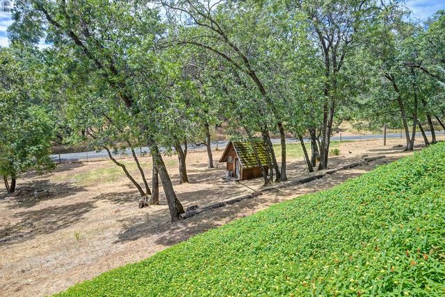 610 Clipper Heights Pl, Auburn, CA 95603