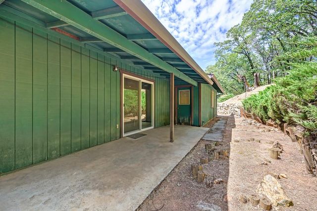 610 Clipper Heights Pl, Auburn, CA 95603