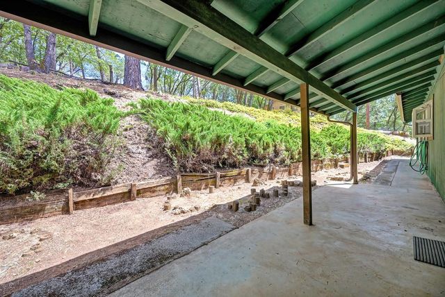 610 Clipper Heights Pl, Auburn, CA 95603