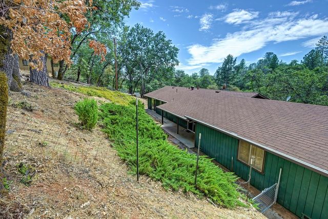 610 Clipper Heights Pl, Auburn, CA 95603