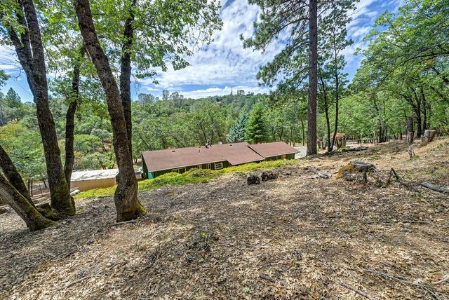 610 Clipper Heights Pl, Auburn, CA 95603