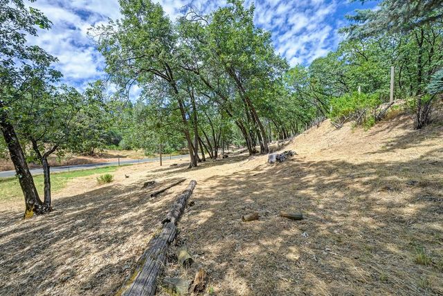 610 Clipper Heights Pl, Auburn, CA 95603
