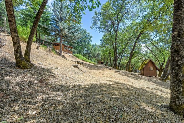 610 Clipper Heights Pl, Auburn, CA 95603