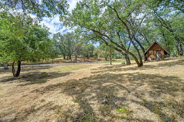 610 Clipper Heights Pl, Auburn, CA 95603