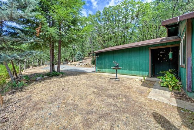 610 Clipper Heights Pl, Auburn, CA 95603