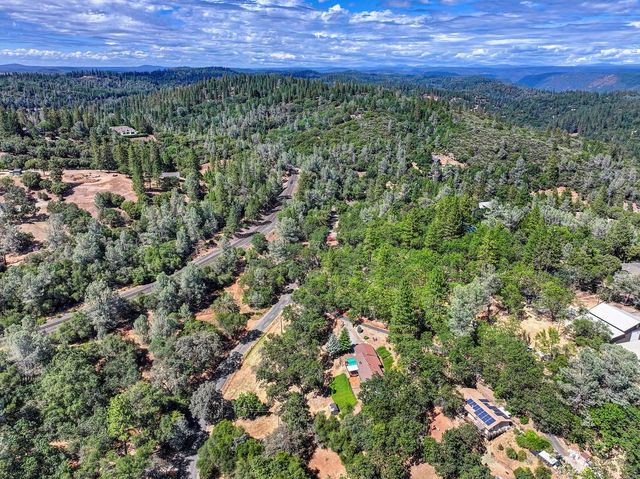 610 Clipper Heights Pl, Auburn, CA 95603