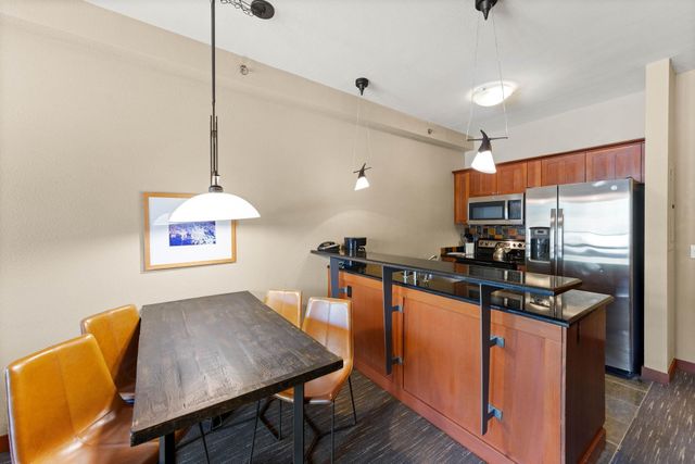 1850 Village South Road 4-327, Olympic Valley, CA 96146