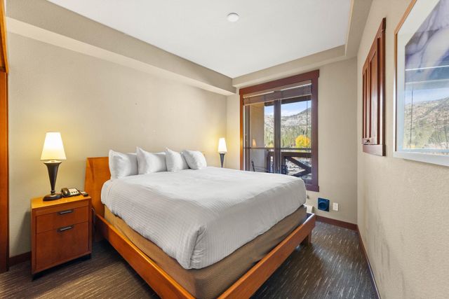 1850 Village South Road 4-327, Olympic Valley, CA 96146
