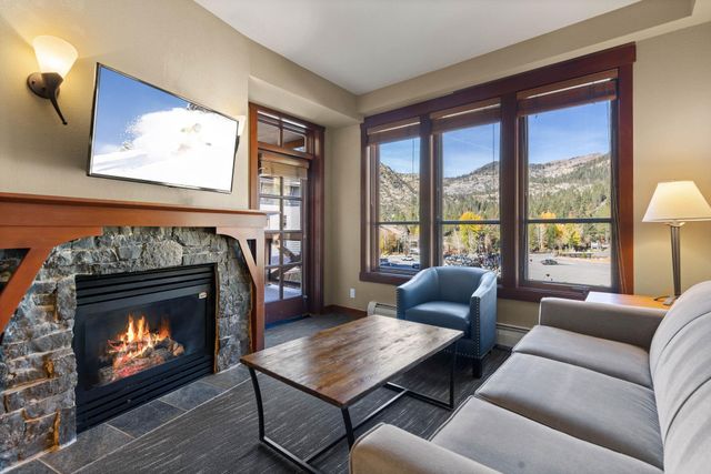 1850 Village South Road 4-327, Olympic Valley, CA 96146