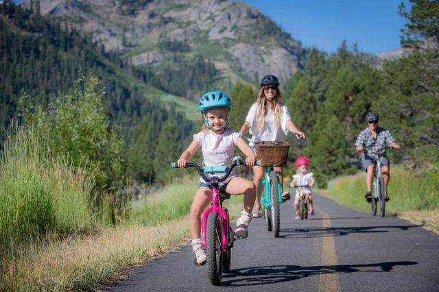 1850 Village South Road 4-327, Olympic Valley, CA 96146