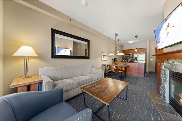 1850 Village South Road 4-327, Olympic Valley, CA 96146