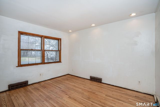 133 Sisson Street, East Hartford, CT 06118