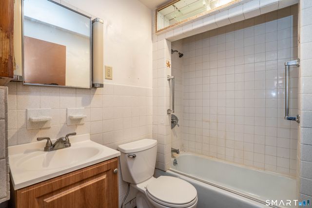 133 Sisson Street, East Hartford, CT 06118