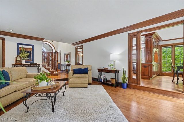 2835 Valley Road, Cuyahoga Falls, OH 44223