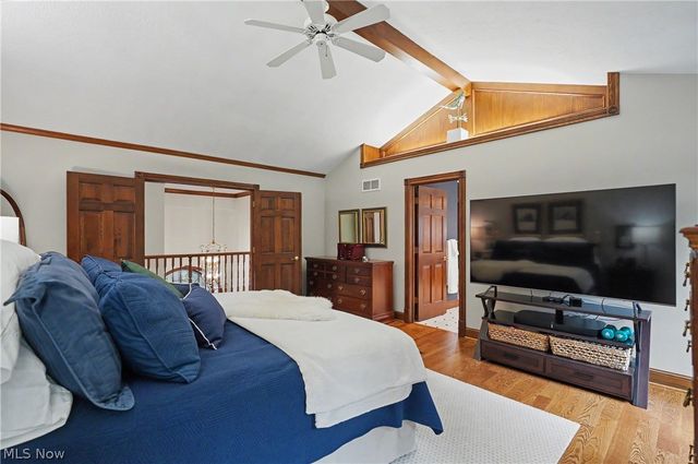 2835 Valley Road, Cuyahoga Falls, OH 44223