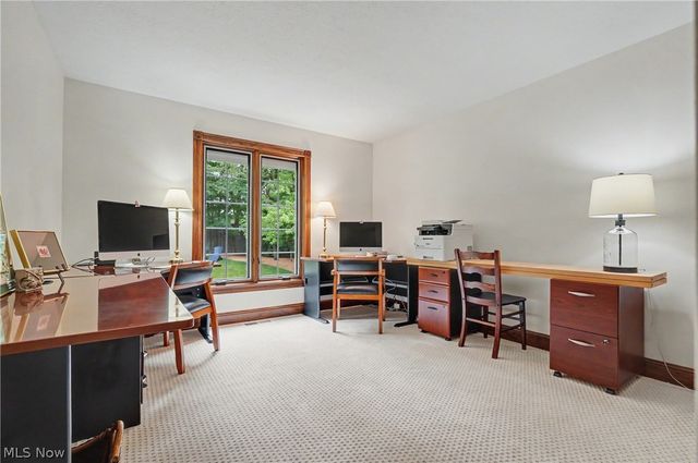 2835 Valley Road, Cuyahoga Falls, OH 44223
