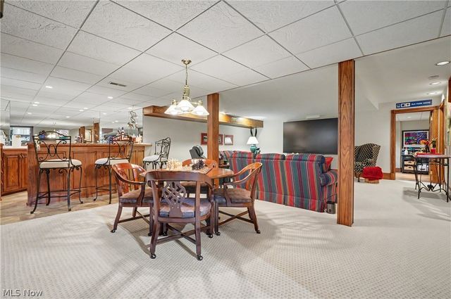 2835 Valley Road, Cuyahoga Falls, OH 44223