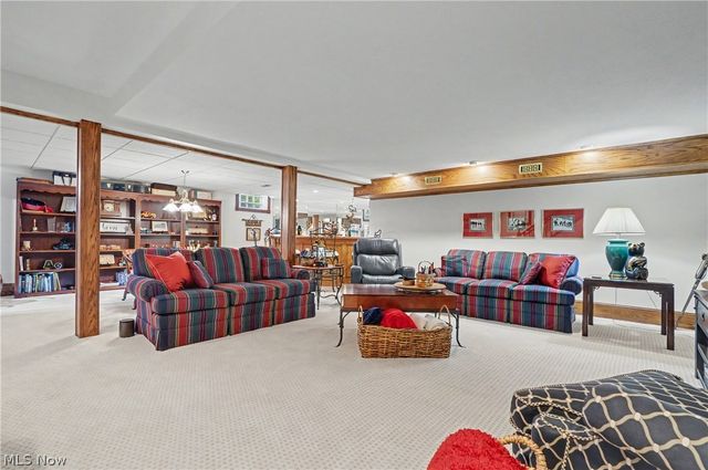 2835 Valley Road, Cuyahoga Falls, OH 44223