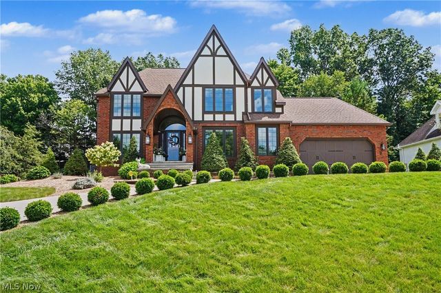 2835 Valley Road, Cuyahoga Falls, OH 44223
