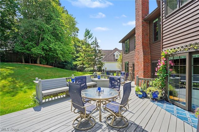 2835 Valley Road, Cuyahoga Falls, OH 44223