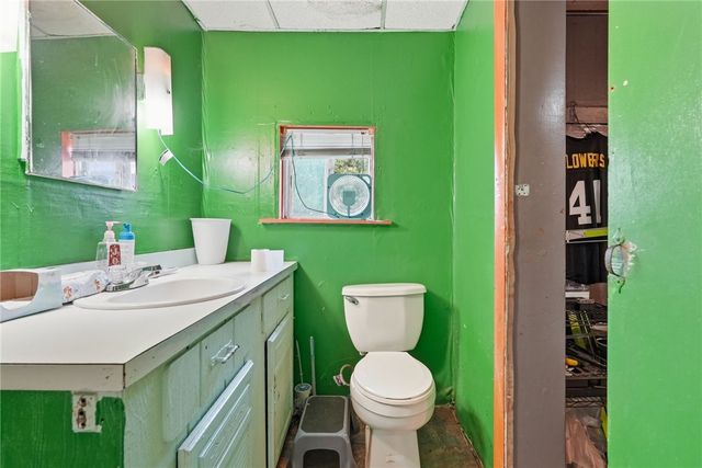 1460 5th Ave, New Brighton, PA 15066