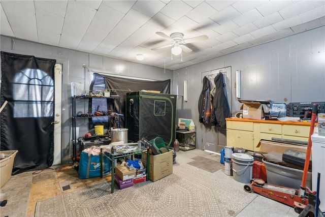 1460 5th Ave, New Brighton, PA 15066