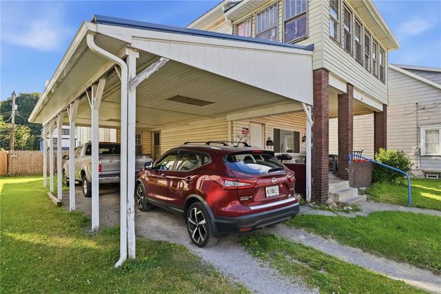 1460 5th Ave, New Brighton, PA 15066
