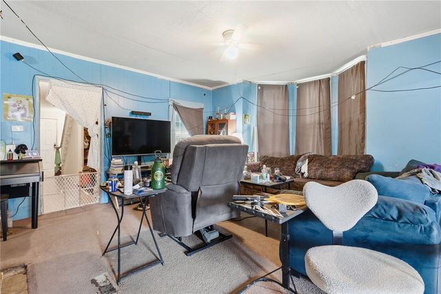 1460 5th Ave, New Brighton, PA 15066