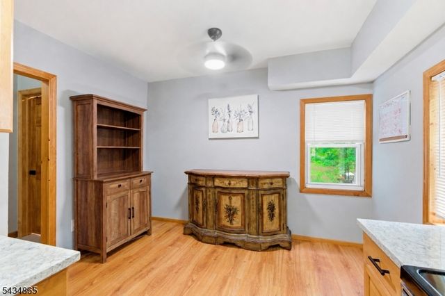 158 Glenside Trl, Byram Twp., NJ 07871