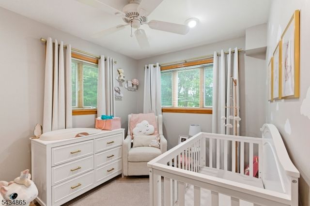 158 Glenside Trl, Byram Twp., NJ 07871