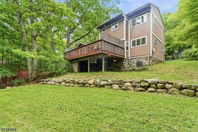 158 Glenside Trl, Byram Twp., NJ 07871