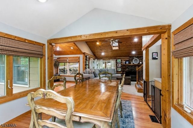 158 Glenside Trl, Byram Twp., NJ 07871