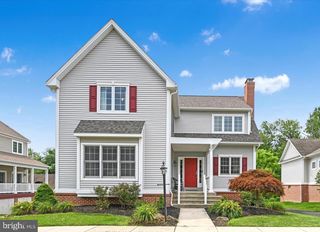 445 FAIRMONT DR, Chester Springs, PA 19425