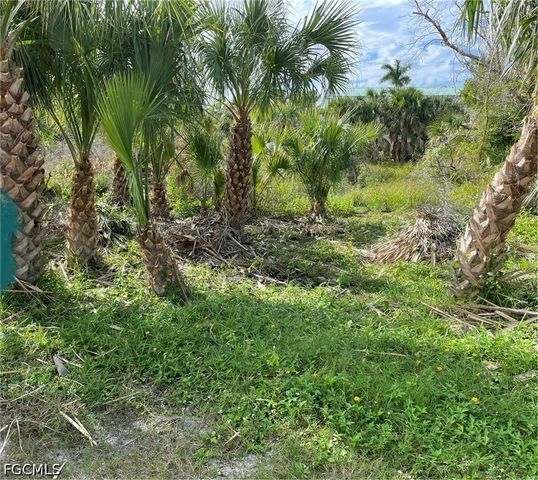 575 Sea Oats DR, Sanibel, FL 33957