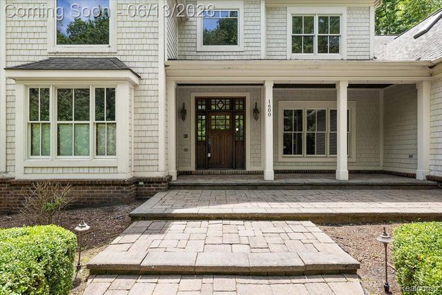 1600 S Hickory Ridge Trail, Milford Charter Township, MI 48380