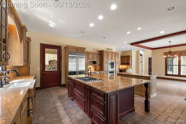 1600 S Hickory Ridge Trail, Milford Charter Township, MI 48380
