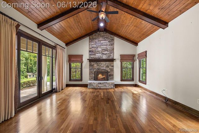 1600 S Hickory Ridge Trail, Milford Charter Township, MI 48380