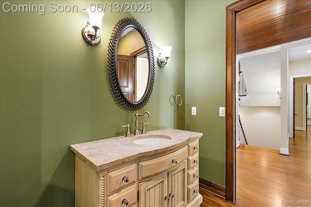 1600 S Hickory Ridge Trail, Milford Charter Township, MI 48380