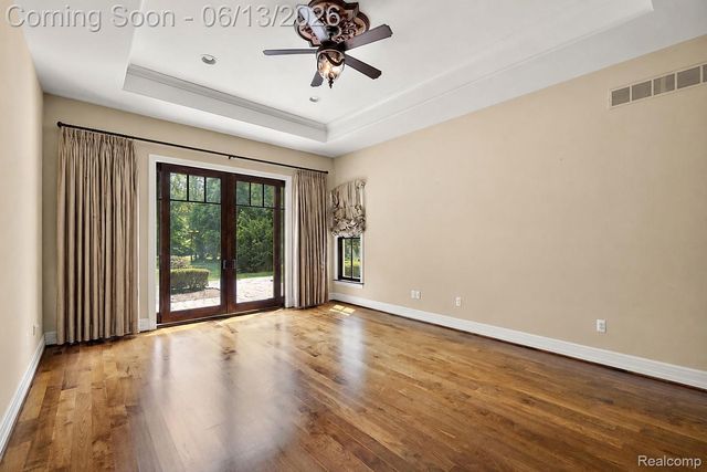 1600 S Hickory Ridge Trail, Milford Charter Township, MI 48380