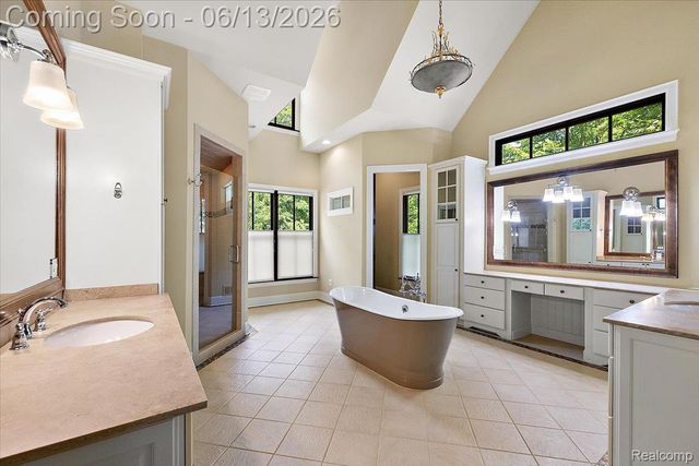 1600 S Hickory Ridge Trail, Milford Charter Township, MI 48380